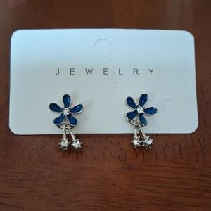 Super Cute Blue Flower Studs